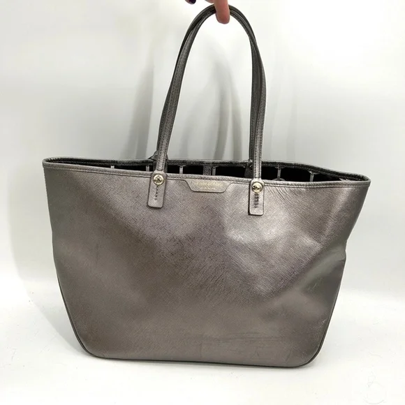 HENRI BENDEL Silver Metallic Leather Large Tote Bag Purse Excellent Condition